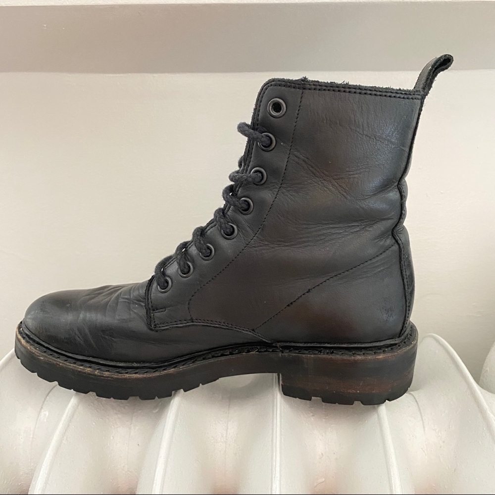 Combat boots